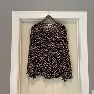 NWOT flowery top